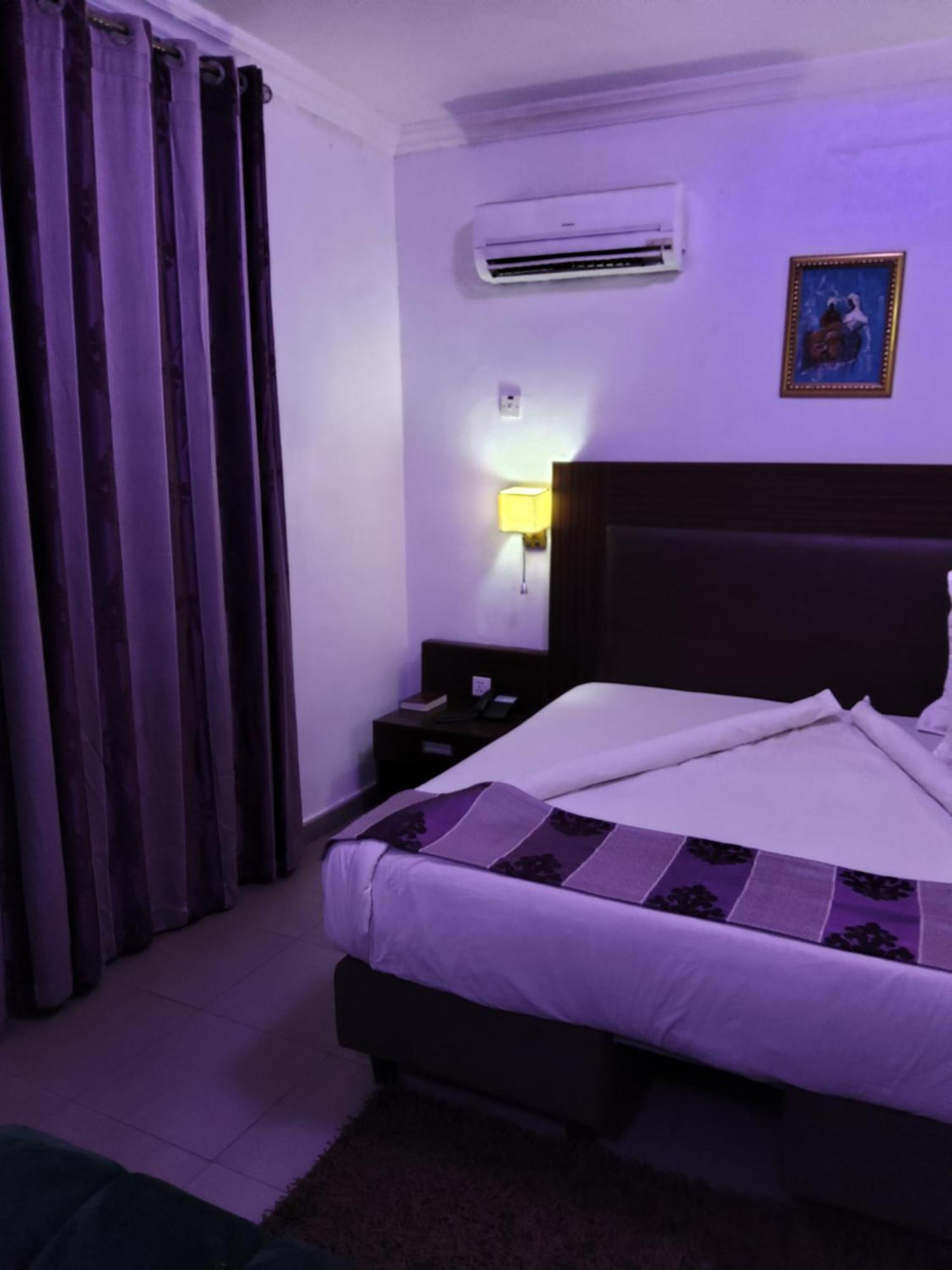 Crownedge Hotels Ikeja Εξωτερικό φωτογραφία