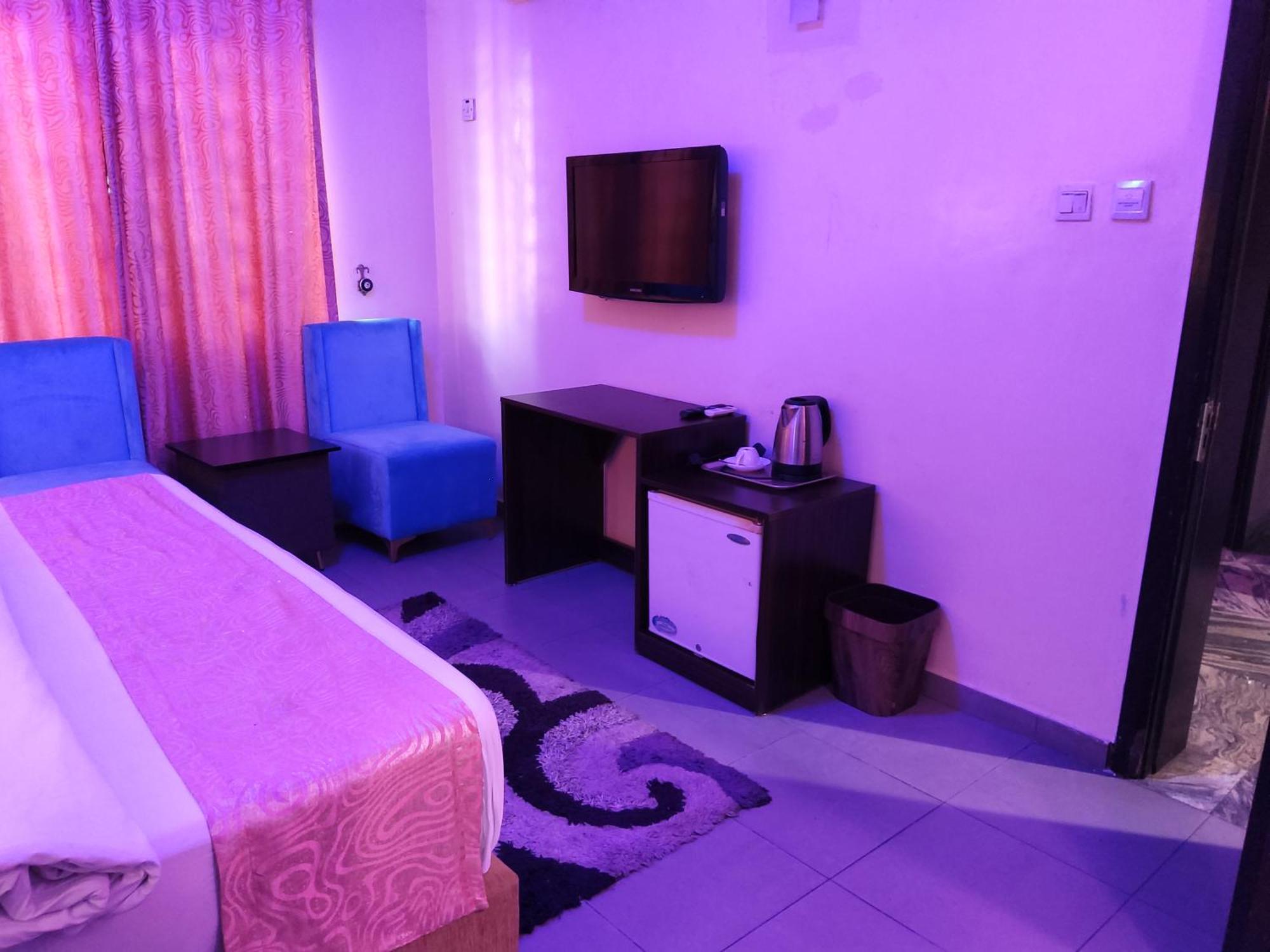 Crownedge Hotels Ikeja Εξωτερικό φωτογραφία