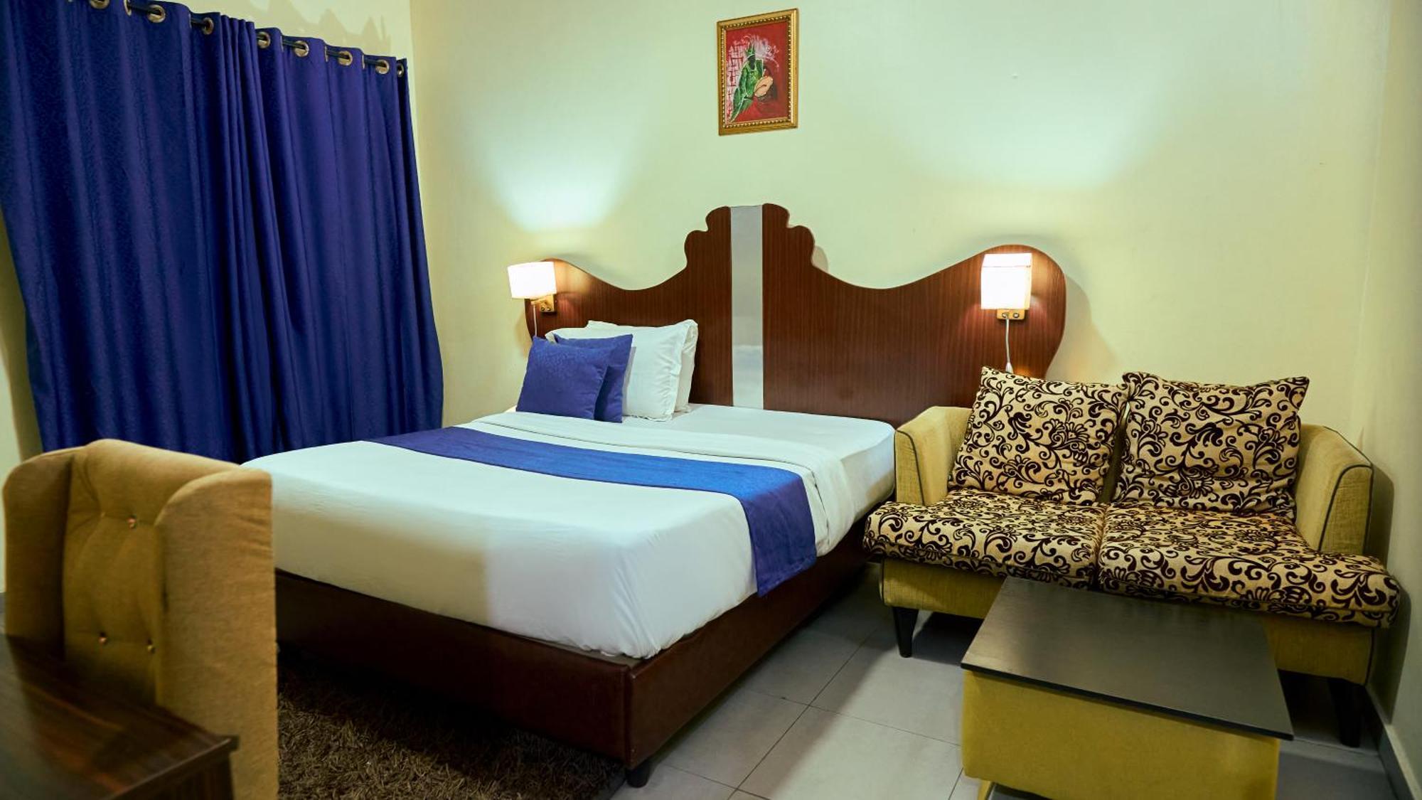 Crownedge Hotels Ikeja Εξωτερικό φωτογραφία