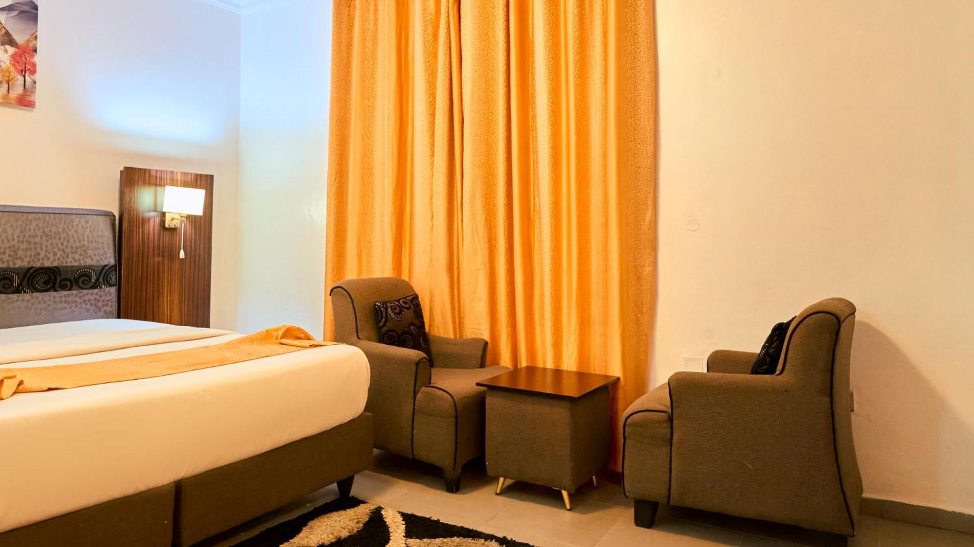 Crownedge Hotels Ikeja Εξωτερικό φωτογραφία