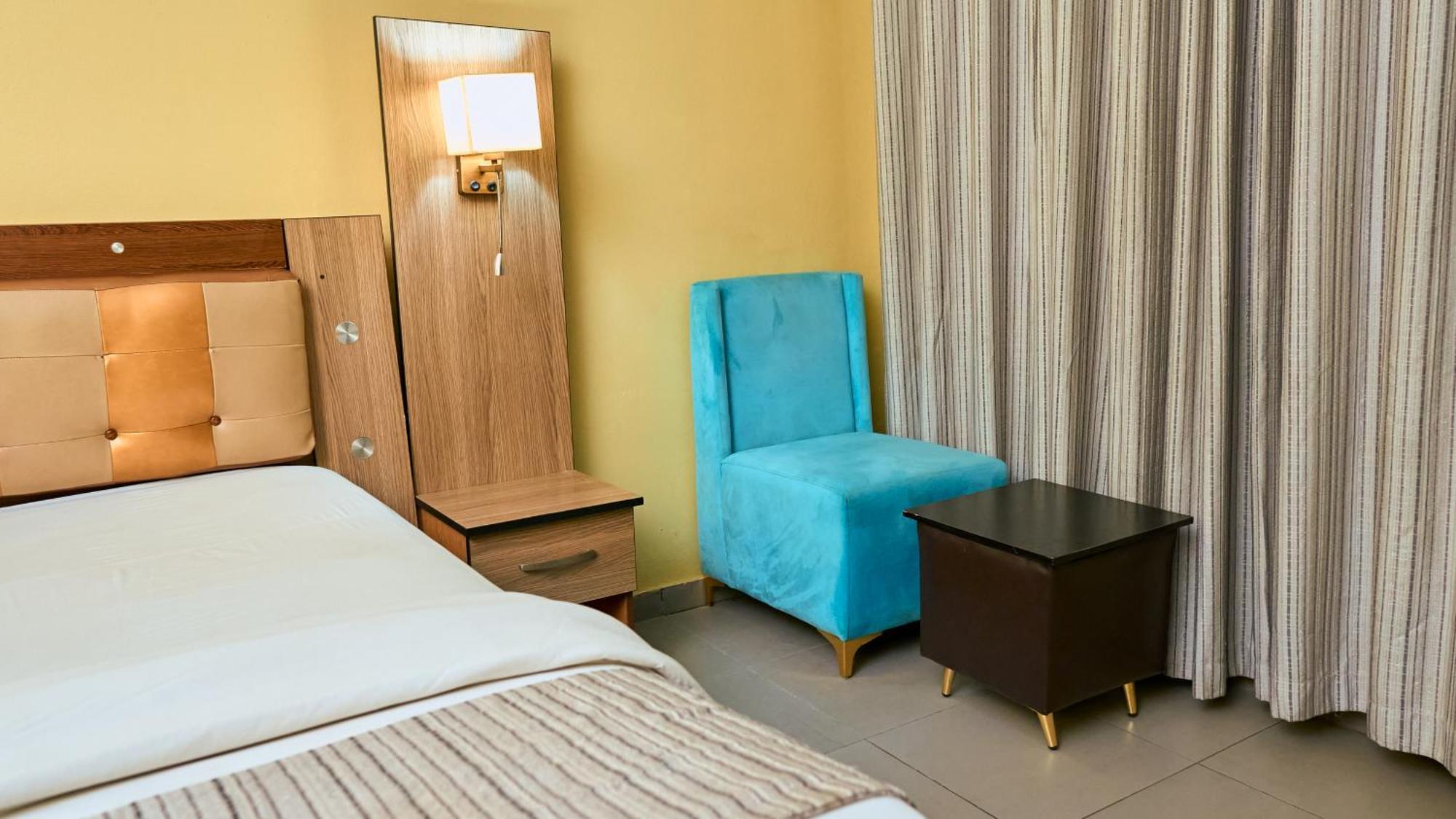 Crownedge Hotels Ikeja Εξωτερικό φωτογραφία