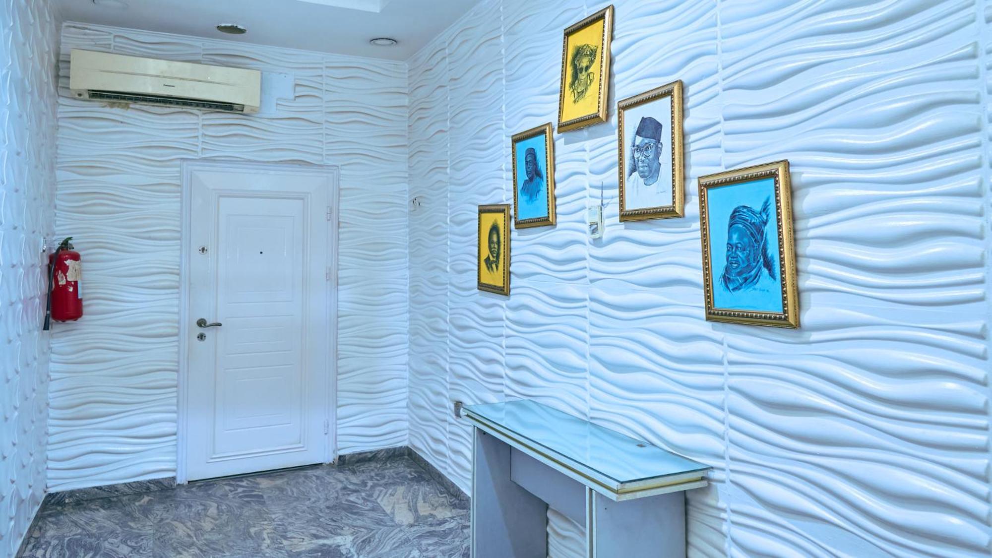 Crownedge Hotels Ikeja Εξωτερικό φωτογραφία